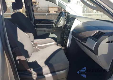 2010 Dodge Grand Caravan Sxt from USA, damaged, VIN 2D4RN5D16AR458757